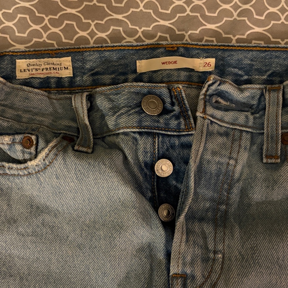 Levi's Wedgie Distressed Boyfriend Jeans